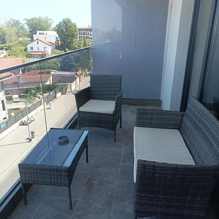 Stefan - Sunshine Apartament *